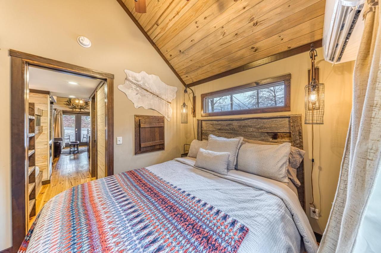 Smoky Mountain Tiny Home 비둘기 포지 외부 사진